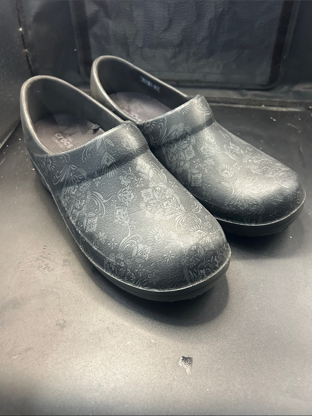 CROCS Kids' Floral-Print Clog - Black